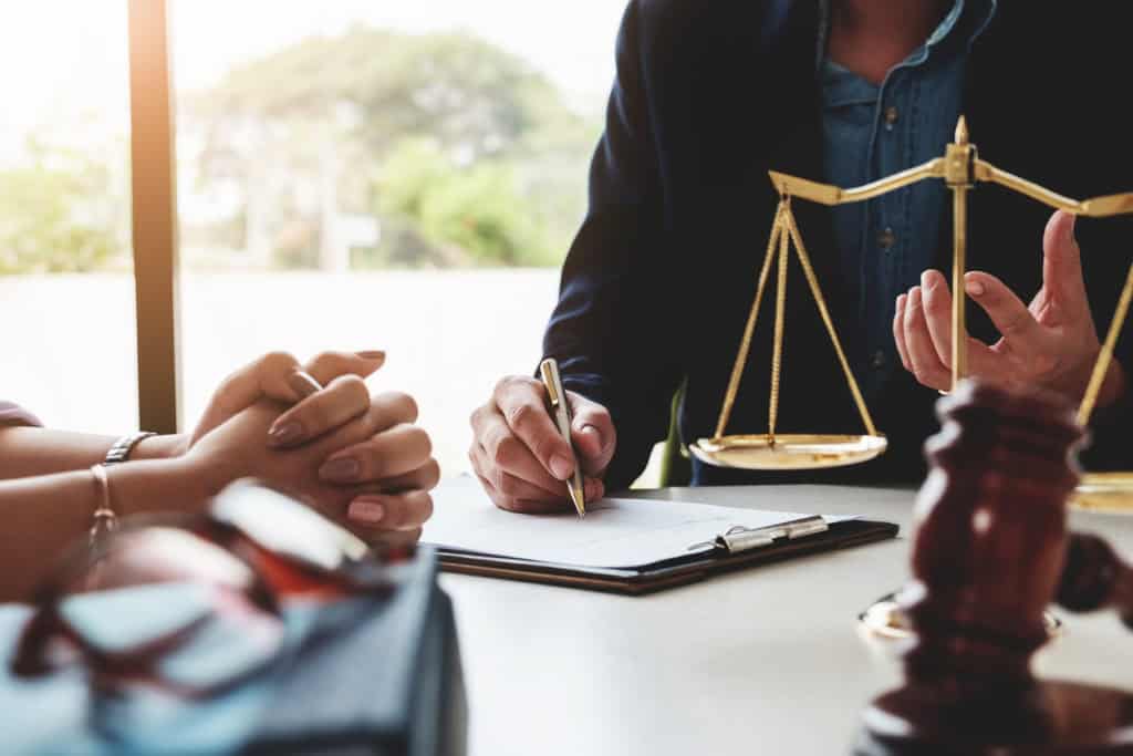 Court Applications vs. Mediation: A Less Stressful Path with EH Mediation St Albans